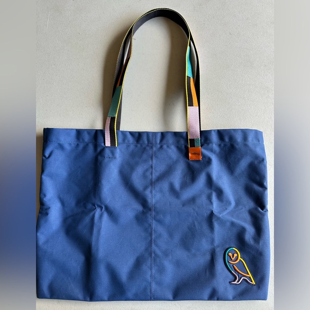 Bellroy Market Tote in Blue with Multicolor Straps